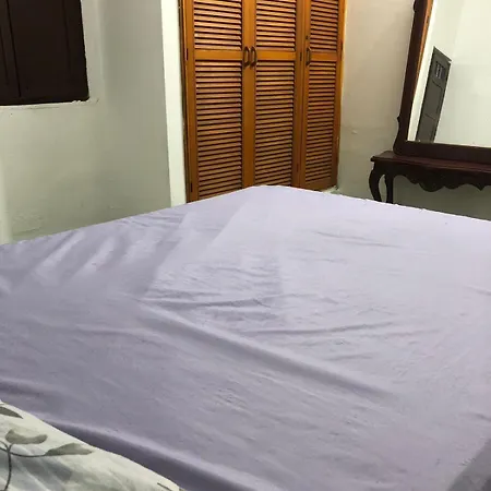 Hostal Los Abuelos Colombianos Pensión *