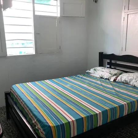 Hostal Los Abuelos Colombianos Guest house